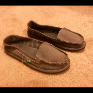 Sanuk Shorty slip ones size 8